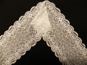 wit rekbaar strokenkant 17 cm